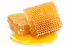 موم زنبور یکی دیگر از روش های درمان درد عصب دندان در خانه است