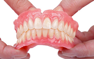 مراقبت بعد از پروتز دندان