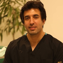 بهترین متخصص روکش دندان