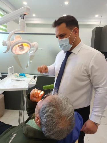 پویا پیری دندانپزشک در اندیشه